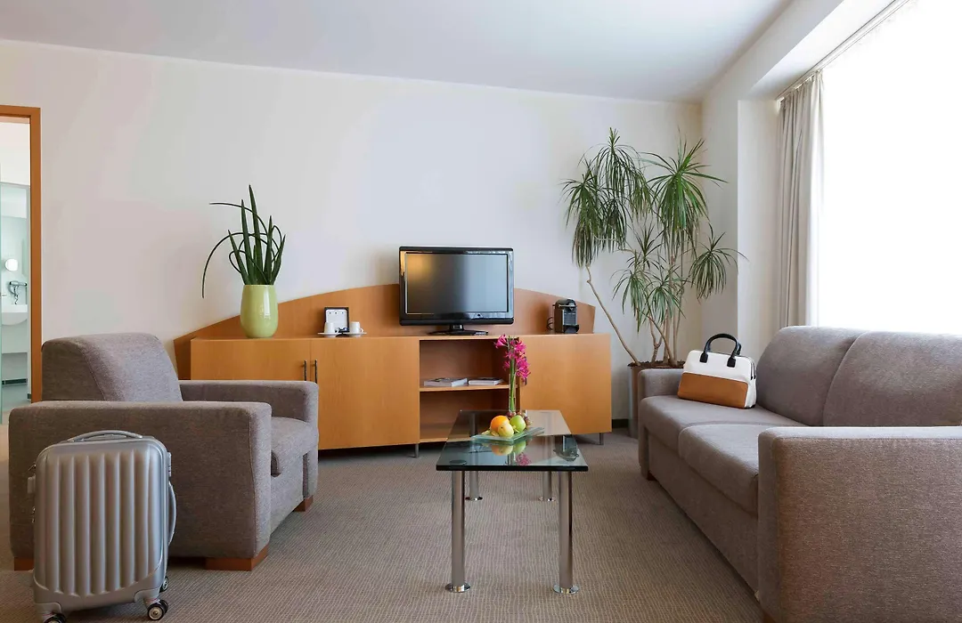 Leonardo Hotel Mainz-1